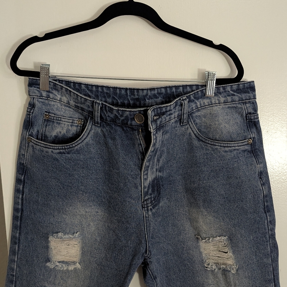 Shorts - Picture 2 of 2